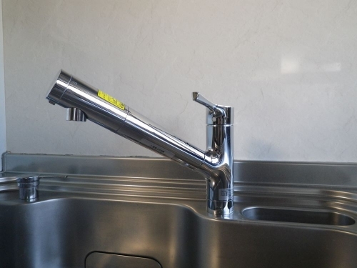 キッチン水栓　TOTO製浄水器内蔵型へ取替！